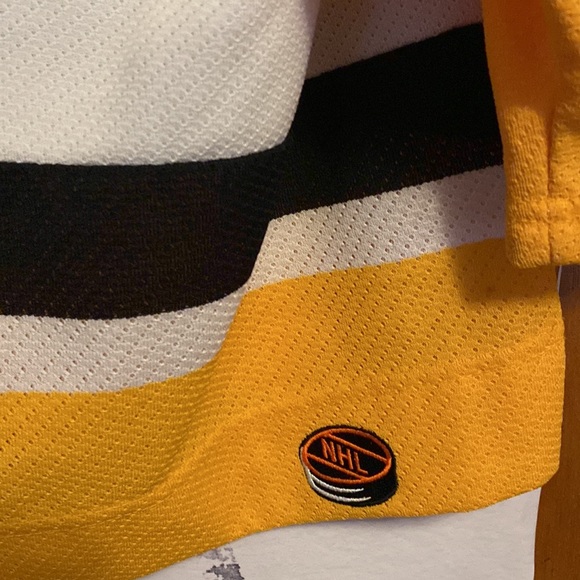 Retro Sidney Crosby Pittsburgh Penguins CCM Jersey - Picture 9 of 9